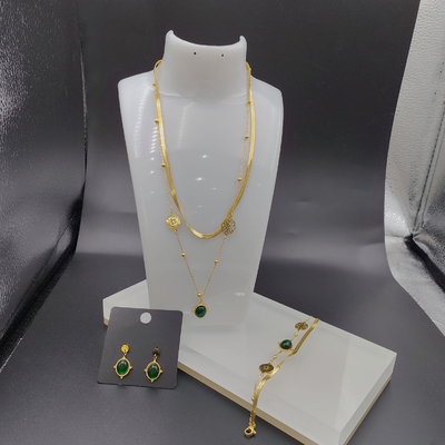 Earring emas terbaru warna stainless steel, kalung, gelang set dengan batu hijau untuk wanita